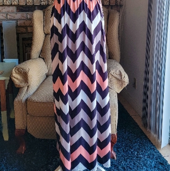 Pink and Black Casual Sleeveless Midi Sundress - Picture 3 of 3